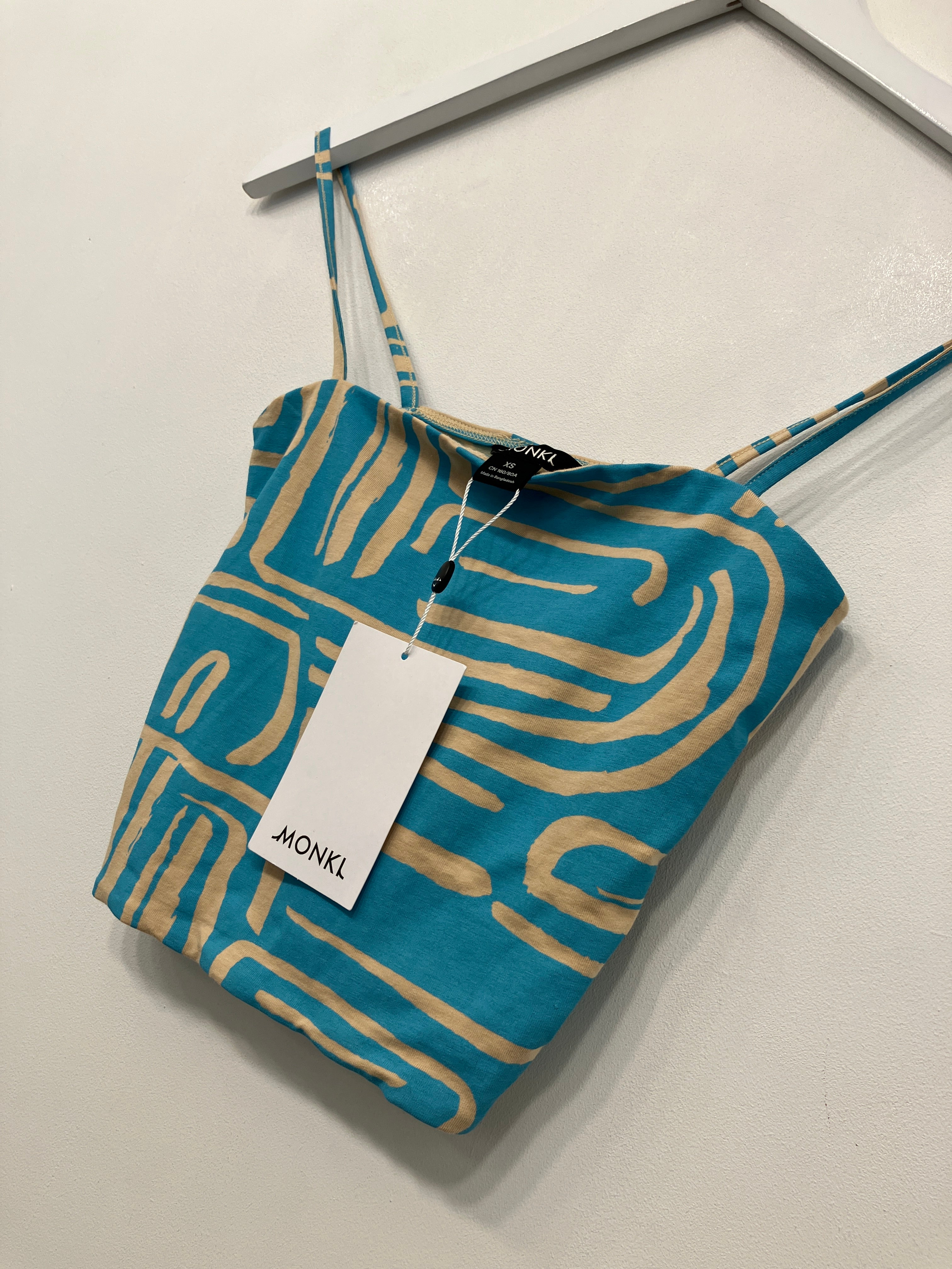 Monki Top